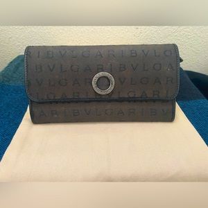Bvlgari Bulgari Logo mania Snap Front Compartment wallet Black